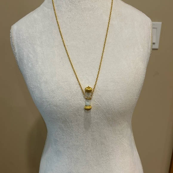 Gold Toned Hourglass Pendant Necklace Vintage Avon i believe Timeless Sands - Picture 2 of 7